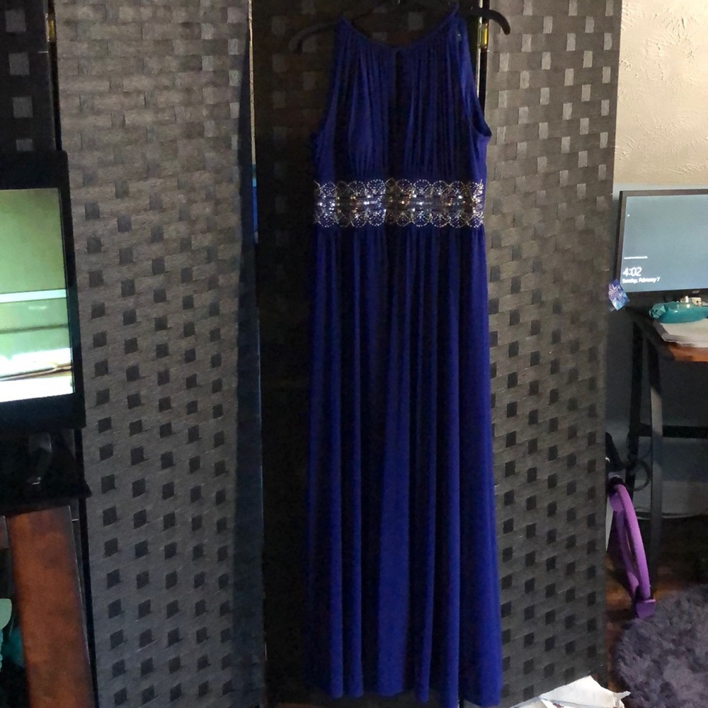 Floor-length formal dress